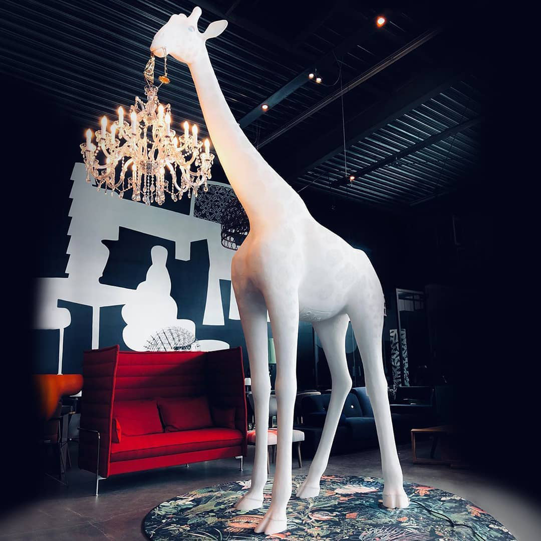 Giraffe in Love XL Indoor by Qeeboo