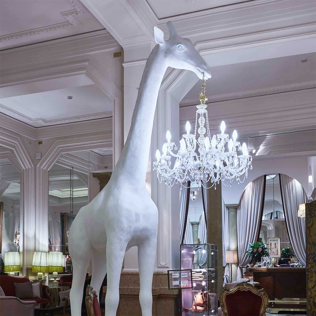 Giraffe in Love XL Indoor by Qeeboo