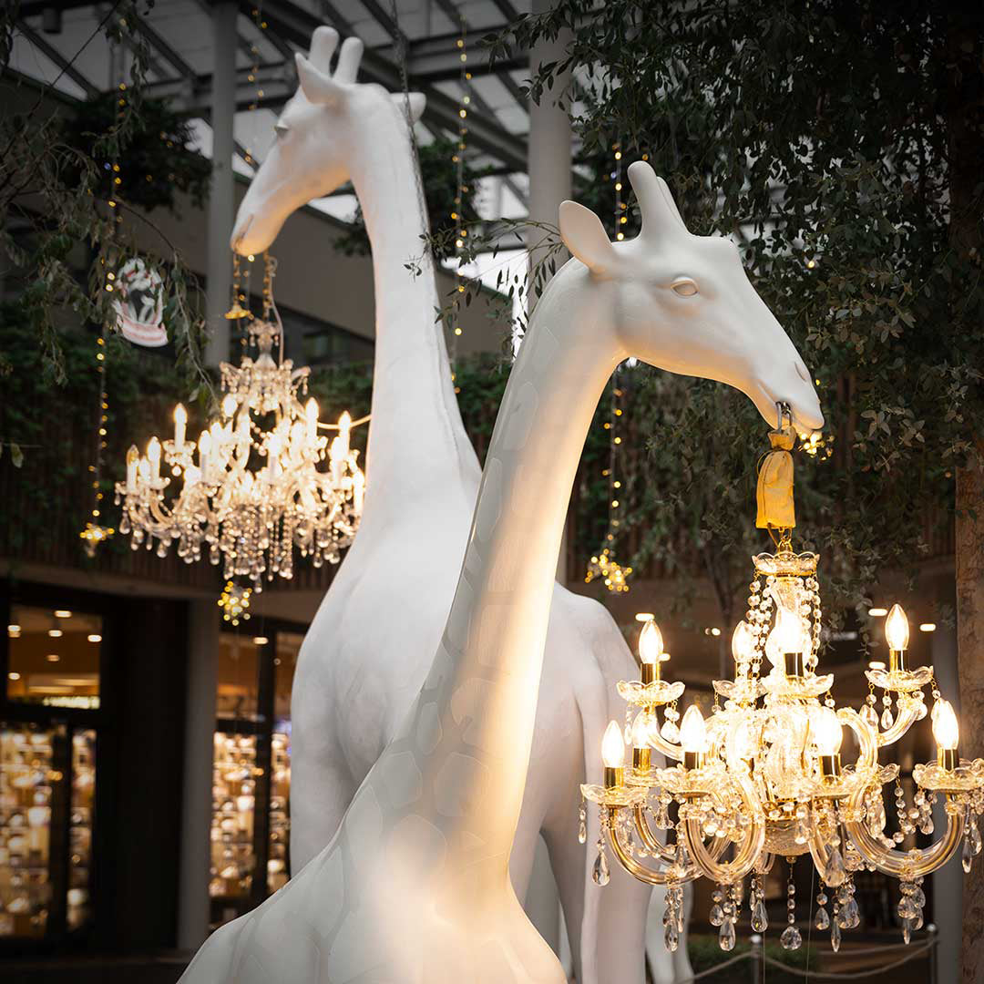 Giraffe in Love XL Outdoor by Qeeboo
