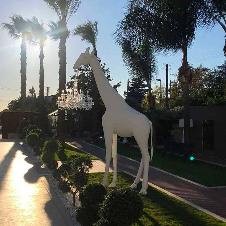 Giraffe in Love XL Outdoor by Qeeboo