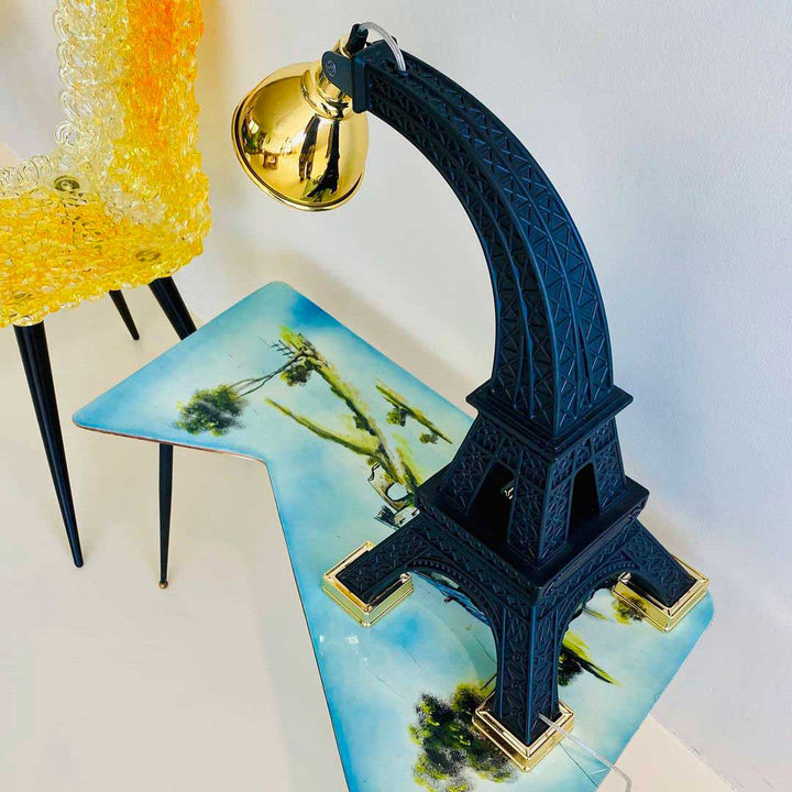 Paris M White design Studio Job