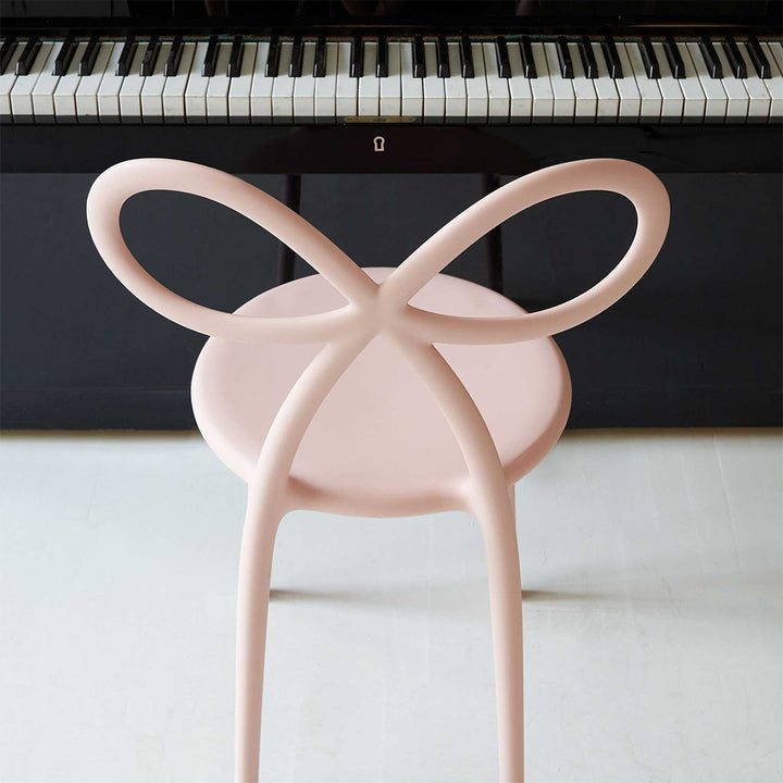 Ribbon Chair