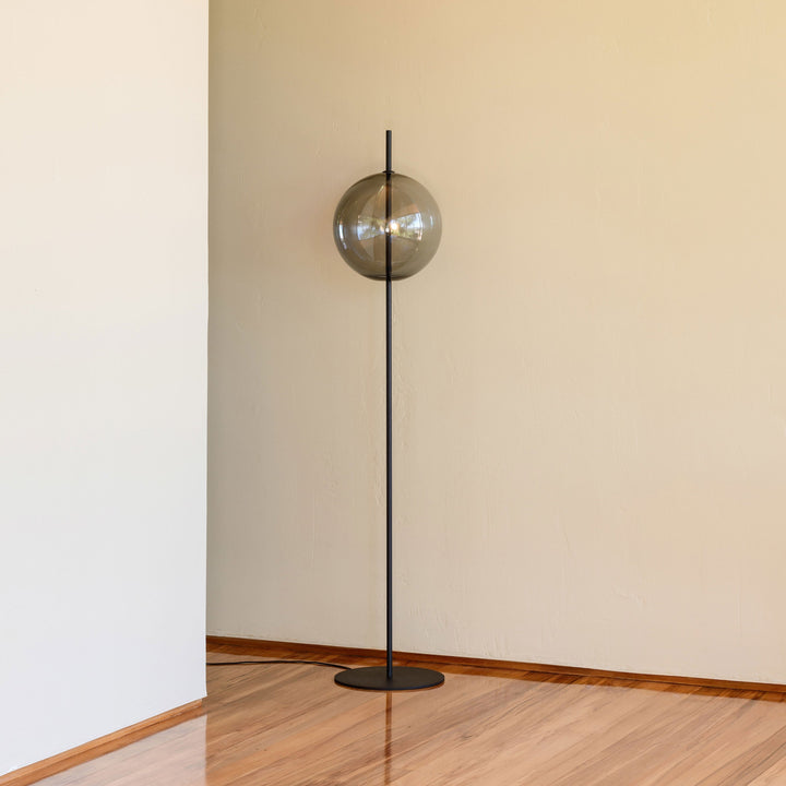 Point Floor Lamp