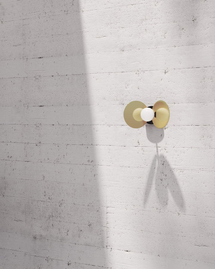 Ilios Wall Lamp