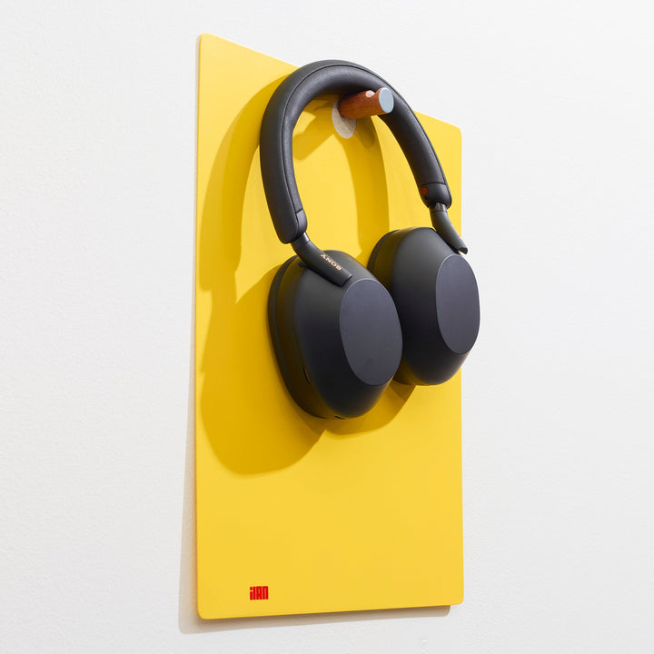 The Magnetic Clipboard - Yellow